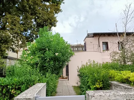 Il Nido - Villa in a strategic location