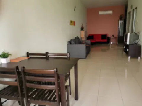 微笑旅館-吉打 巴東色海酒店