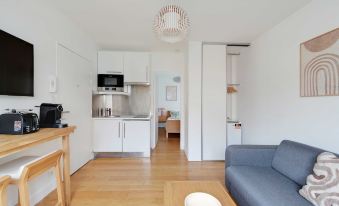 Charming apartment - 1BR-4P- Suresnes
