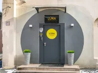Mini Hotel Luna โรงแรมใกล้มิลเลียนก้า