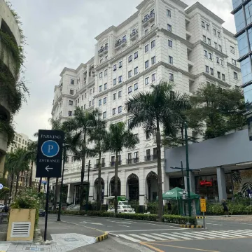 Alliyah's Condotel Newport 101