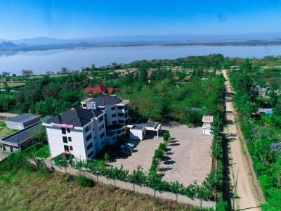 OLIVE LAKE ELEMENTAITA LODGE