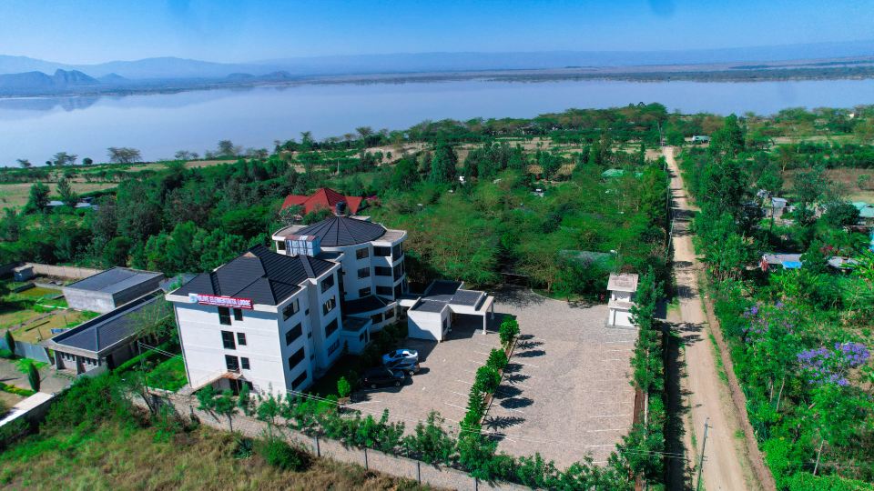 OLIVE LAKE ELEMENTAITA LODGE