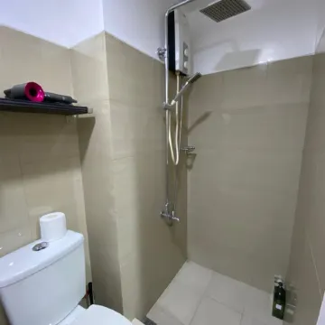 Shore - Spacious Room with Balcony 52D