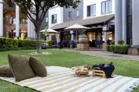 Basden Wood Hotel (RF) PTY LTD - 바