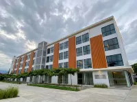 Opan Hotel Lampung Отели в г. 