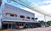 S3 Room Sathahip - 2-Star