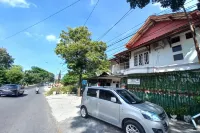 Hotel O Syariah Near UNS Surakarta formerly La Tansa - Wi-Fi