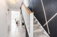 8 Beds | Contractors | 4BR 2.5BA | Garden - breakfast