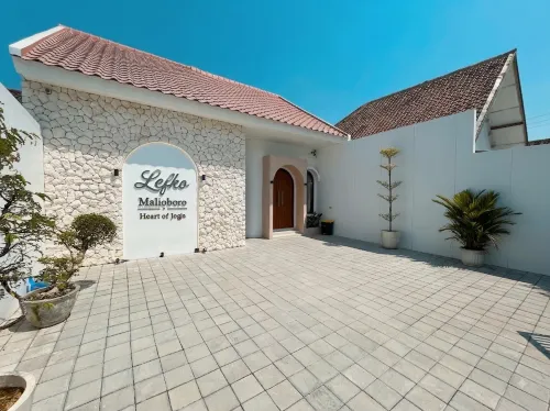 Lefko Malioboro Rooms & Villa by Sighma - Pensions
