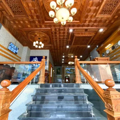 Hoàng Quân Hotel - Gò Vấp Các khách sạn gần Vincom Plaza Quang Trung