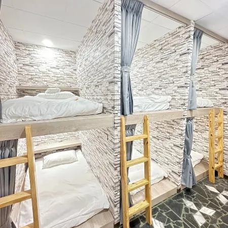 Economy Class Hostel