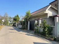 Tiny Loft Style House Hotell i Don Kaeo