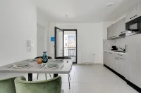 Elegant Appt - 2BDR/6P - Near Paris & La Défense
