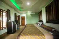 Relax De Tuwah Beach Resort Hotel di Pattani