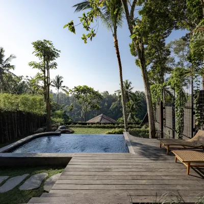 Bumi Kabins Ubud โรงแรมใกล้น้ำตกมานูอาบา