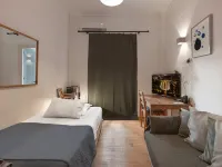 Ground Floor Apartment in the Heart of Pangrati Hoteles en Pagkrati