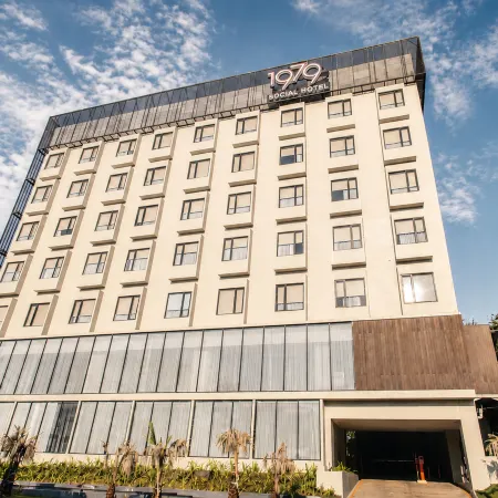 1979 SOCIAL HOTEL