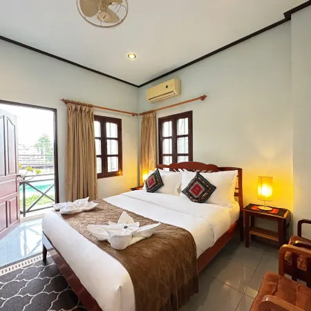 AnLan Hotel (Luang Prabang Old Town-Center Near My BanLao) Отели рядом с достопримечательностью «Ват Сенсоухарам»
