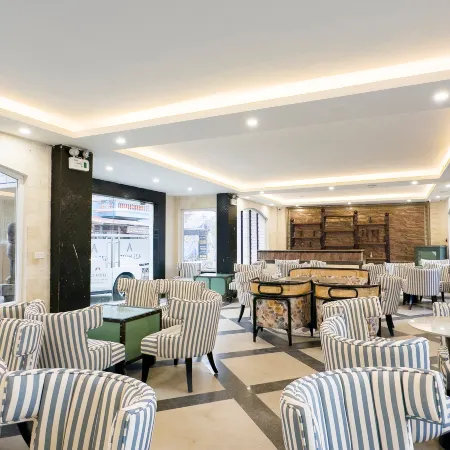 A25 Premium Hotel - 29 Thac Bac