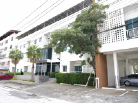 โรงแรมมาที่นี่พรีเมี่ยม โรงแรมในรังสิต