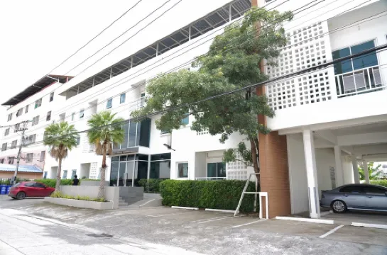 Matini Premium Hotel @Khlong 1