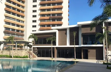 The Levels 2BR Condo Fully Interior Cosmo Living Отели рядом с достопримечательностью «Мондрийская резиденция Condominium Corporation»