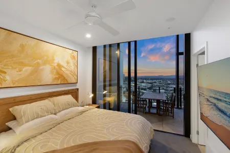 Skyline Showdown - Views, Games & Vibes Отели рядом с достопримечательностью «Chinatown, Gold Coast»