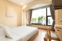 Blue Fingers District 1