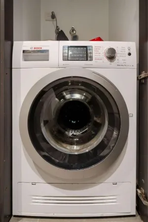 Cozy 1BR Apt Walk to Swinburne & Glenferrie Rd