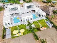 Mar Coral Pool Villa