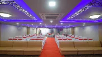 Fairvacanze Lucknow City Centre - New