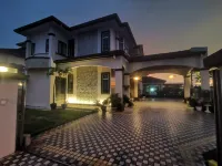Ryui's Bungalow 5,403sqft - Entire House / Room Only Hotels near Petani Parade