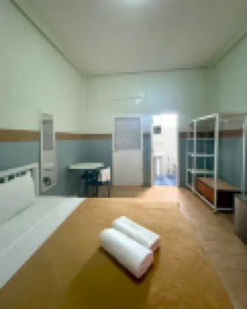 พิงค์ เรสซิเดนซ์ ฉลอง