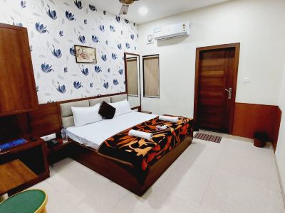 Hotel Babylon Regency