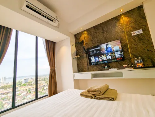 S&D 2103 studio for 3 pax w/ netflix, pool, gym @Pollux - 2-Star