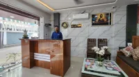 Hotel The Orchid Plaza