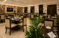 Double Land Hotel