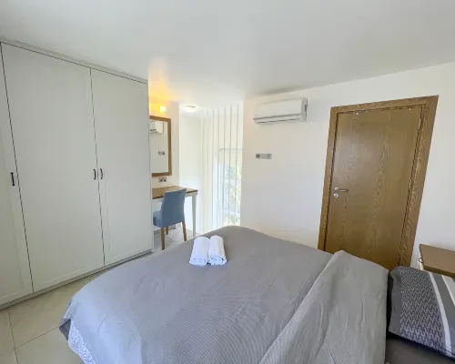 Garden Loft with Pool in Alsancak Kyrenia by HolidayKeys Hotels in Karavas