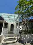 Ivory House - parking