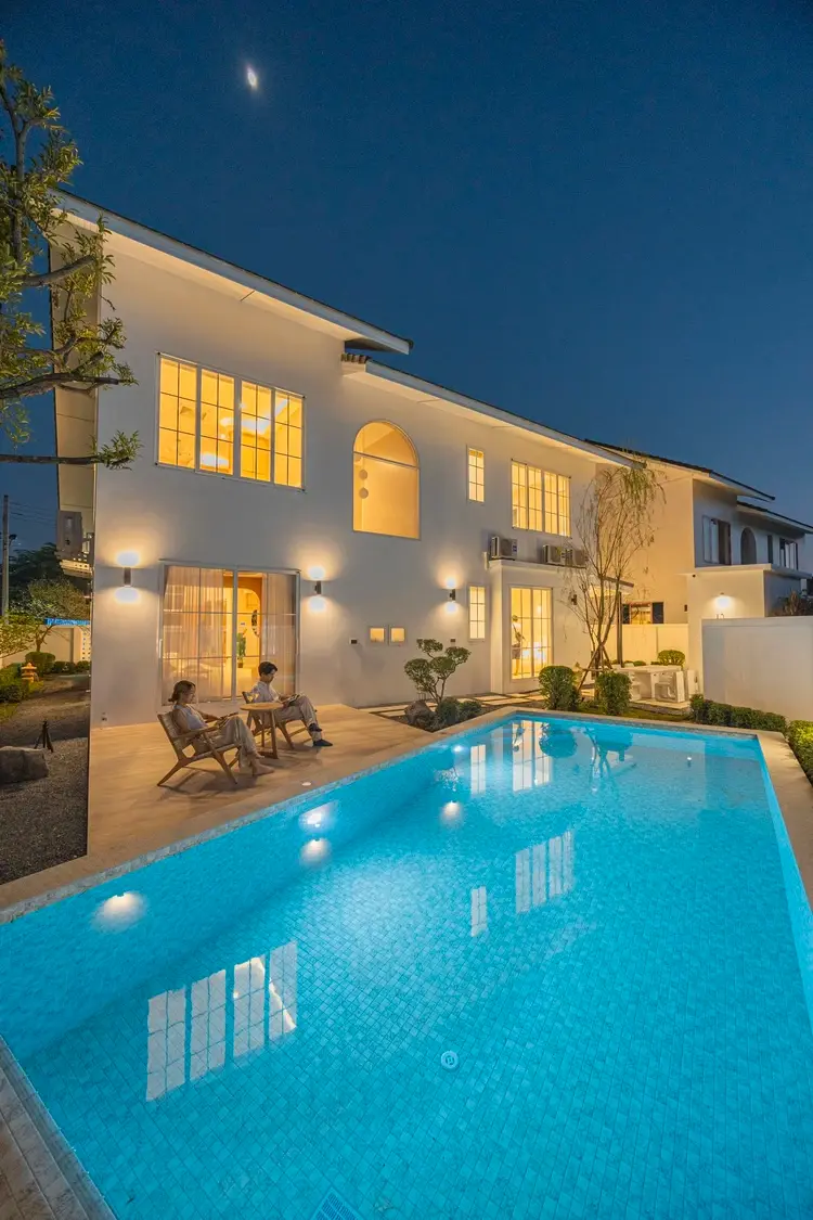 รูปภาพของวิลล่าพูล 4 ห้องนอนในเมืองเชียงใหม่ ใกล้สนามบิน