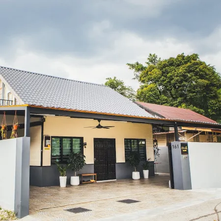 Looe Mansion@Pinjistation (15pax 6br)