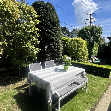 3Bed+2Bath Sauna Retreat in Vancouver!