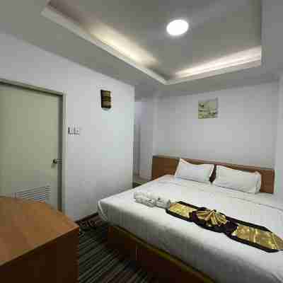City Central (Downtown Yangon) Rooms
