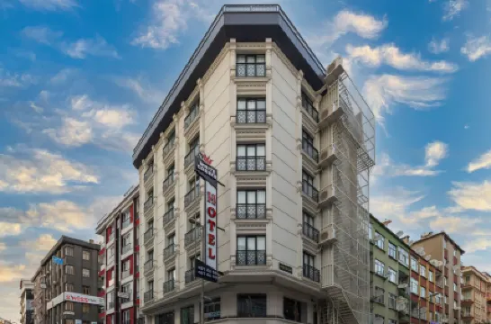 WHITE CORNER HOTEL
