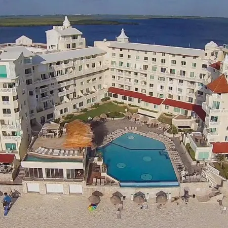 Bsea Cancun Plaza Hotel
