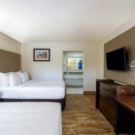 Staywell Hotel Florida City–Homestead