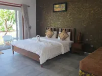 White Beach Resort Longset