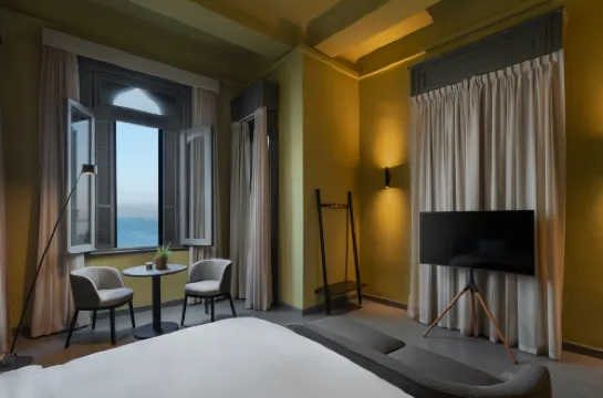 Grey l Studio Apartments Corniche Alex