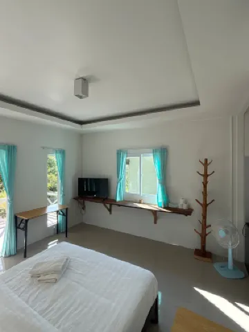 Little Bailan Retreat - Jungle & river view